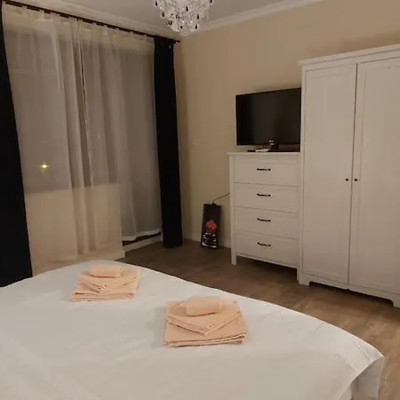 Ayazmoto Apartment